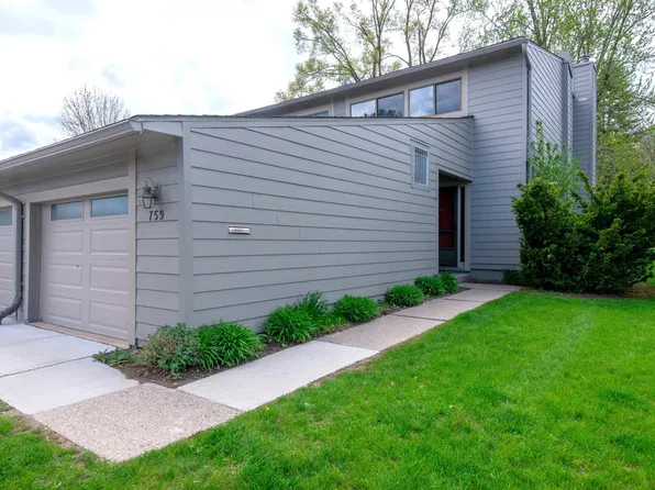 759 Peninsula Ct, Ann Arbor, MI 48105