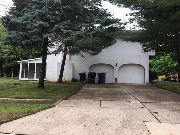 2nd image of 1915 Faymeadow Ave
