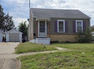 636 E 2nd St, Russell, KS 67665