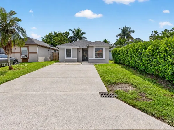 843 SW 10th St, Florida City, FL 33034