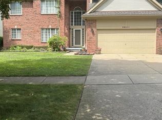 29211 Sunridge, Farmington Hills, MI 48334