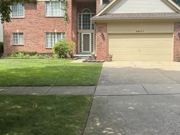29211 Sunridge, Farmington Hills, MI 48334