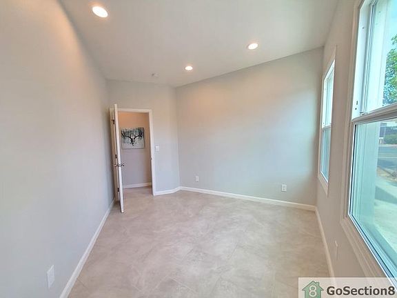 3rd image of 714 S 28th St #A