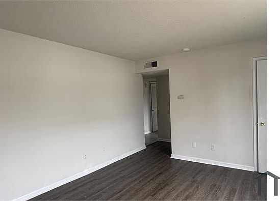 2nd image of 740 McMillon Ave SW APT 2