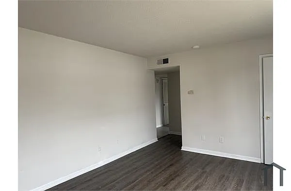Building Photo - 740 McMillon Ave SW #2