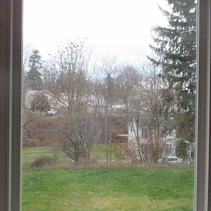 2nd image of 833 C St