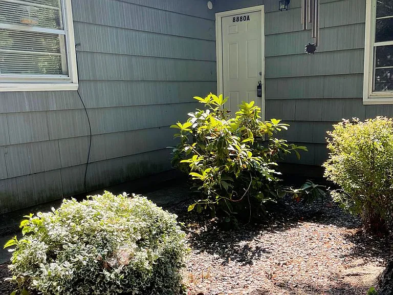 8880 SW Cashmur Ln #A — Photo 2