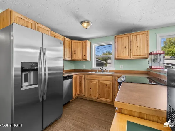 7116 Terry St, Anchorage, AK 99502