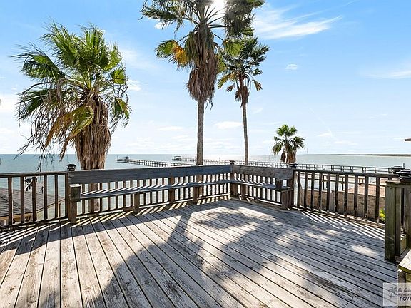 5th image of 1224 Port South Dr