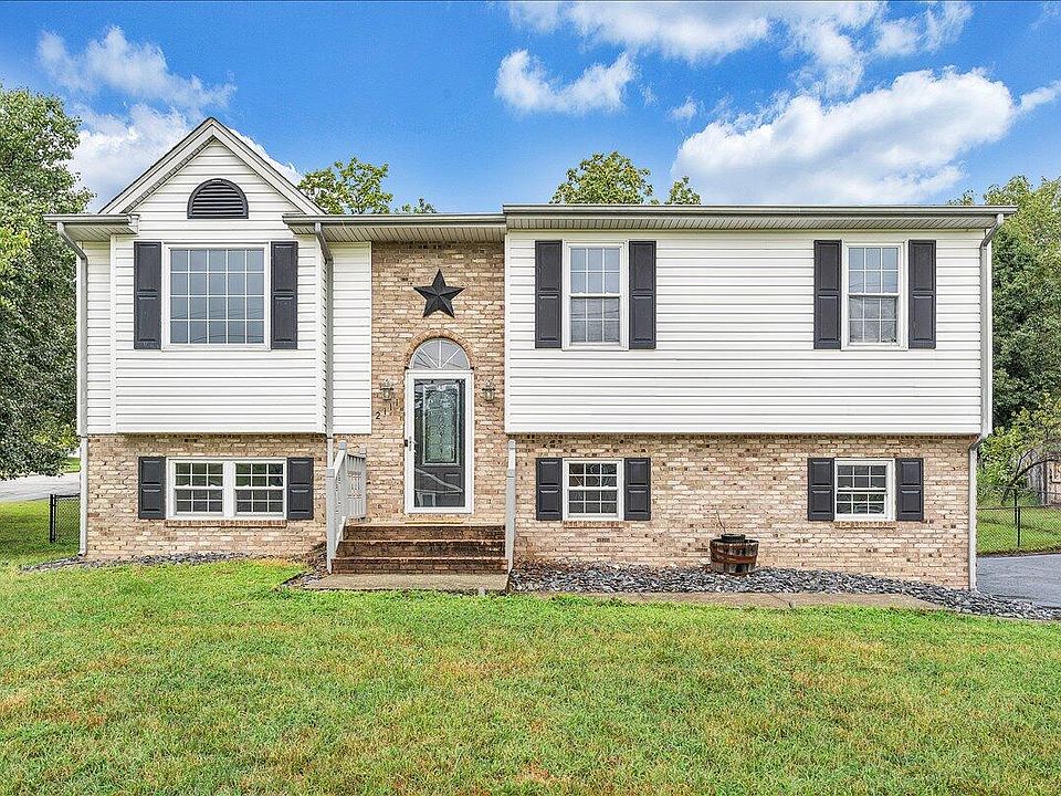 1st image of 2111 Mill Ln