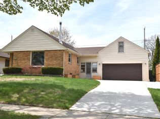 2559 S 82nd St, West Allis, WI 53219