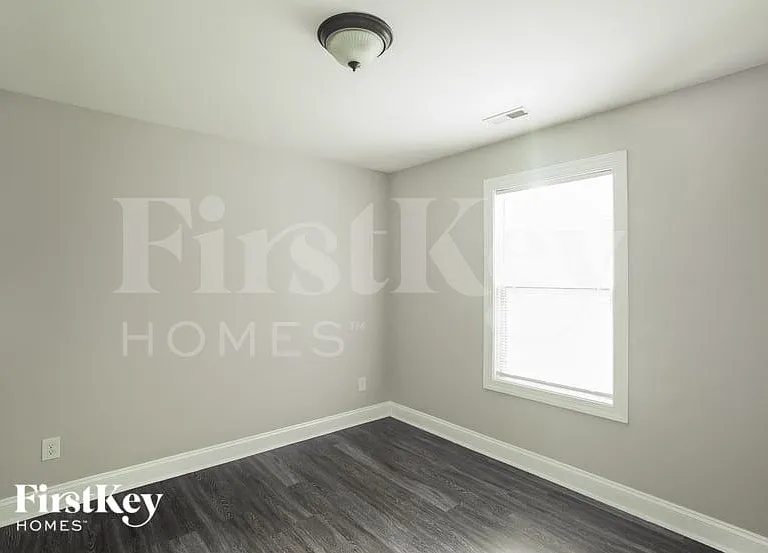 1000 Harris St — Photo 10