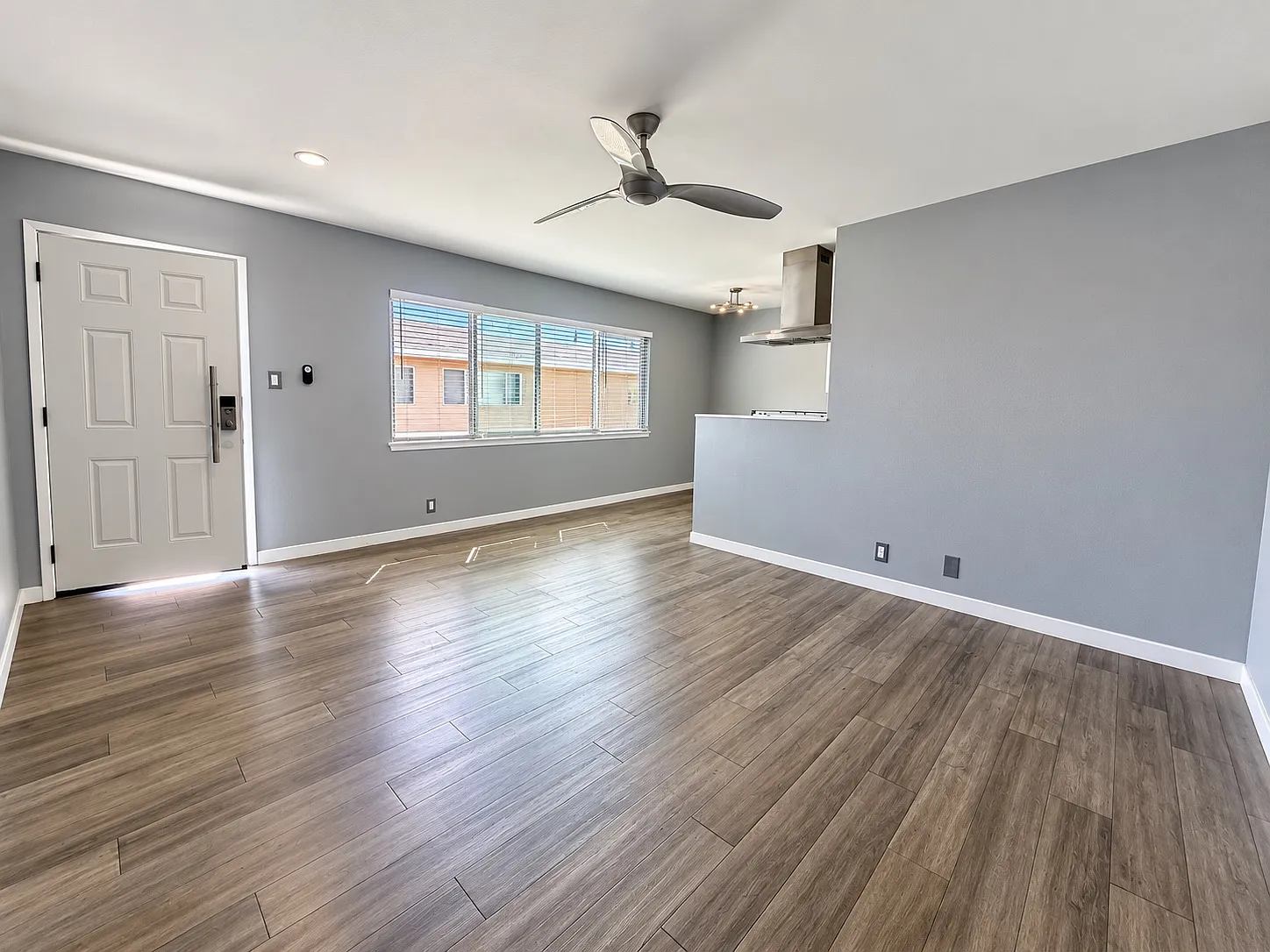 611 Walnut Ave — Photo 3