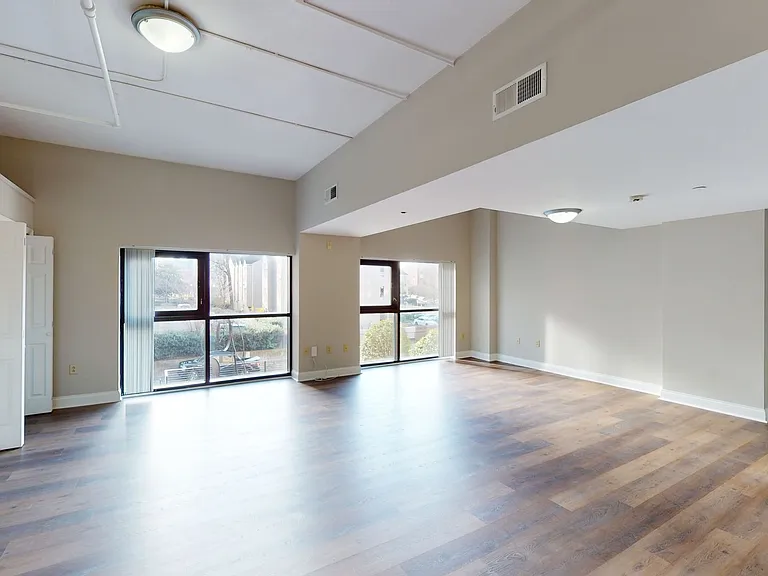 715 N Church St #212 — Photo 9
