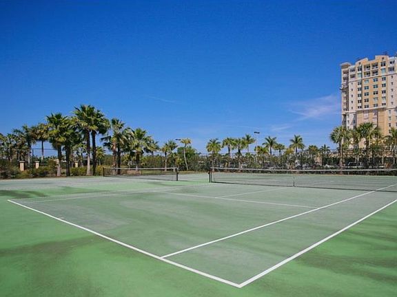 Tennis Courts available for use by tenants