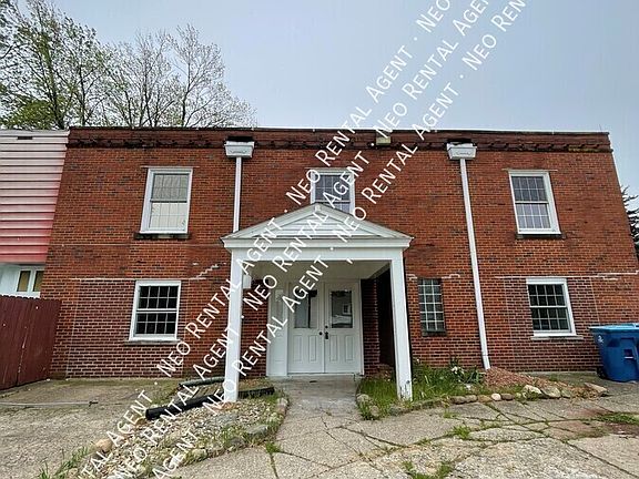 2nd image of 849 Cleveland Ave