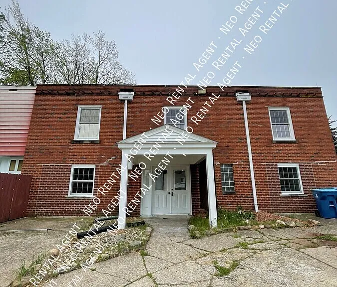 849 Cleveland Ave — Photo 2