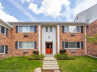 525 Fairbrook St APT 106, Northville, MI 48167