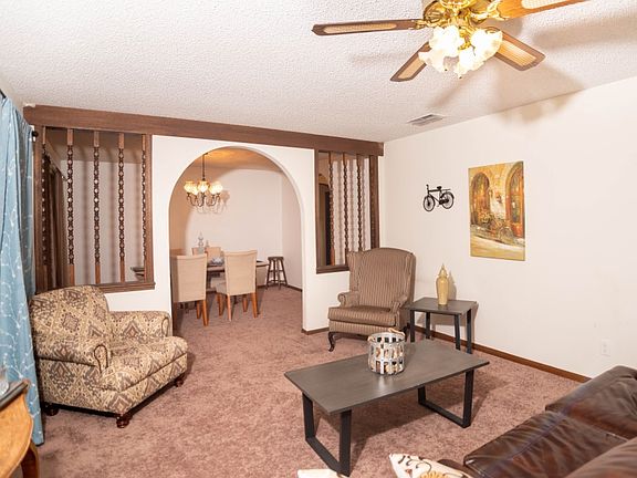 3rd image of 1401 Avondale Blvd