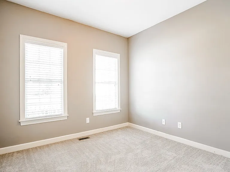 29 Westcote Ln — Photo 12