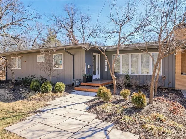 8606 Belinder Rd, Leawood, KS 66206