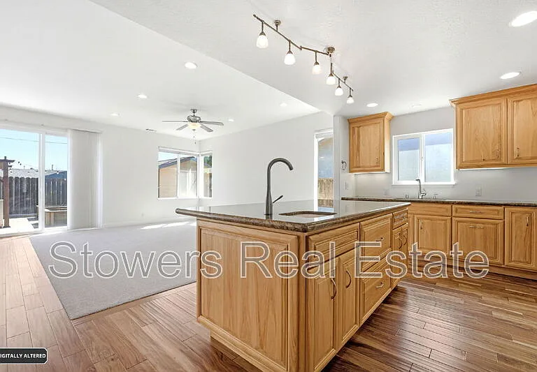8049 Elgin Ln — Photo 11