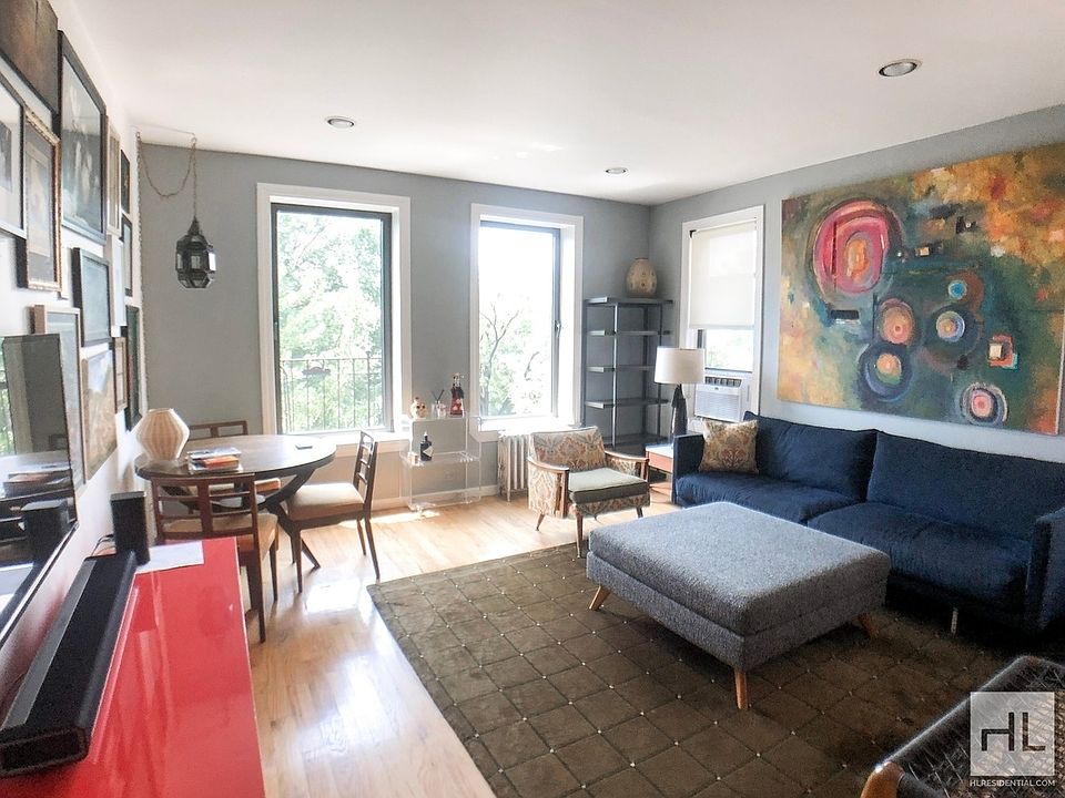 1st image of 21 Central Park N #53
