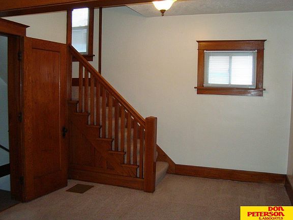 2nd image of 517 W Military Ave