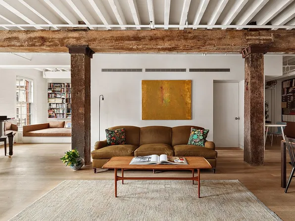 467 Greenwich St APT 5, New York, NY 10013