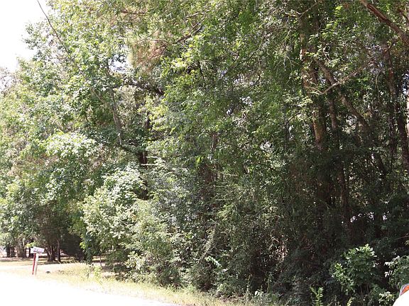 3rd image of Dove Creek Dr