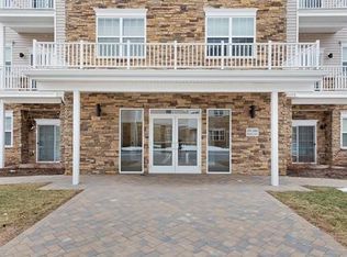 325 Pond Ln #325, Piscataway, NJ 08854