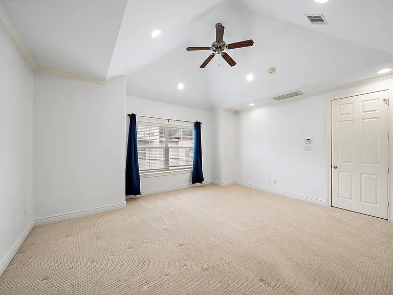 2828 Sherwin St — Photo 29