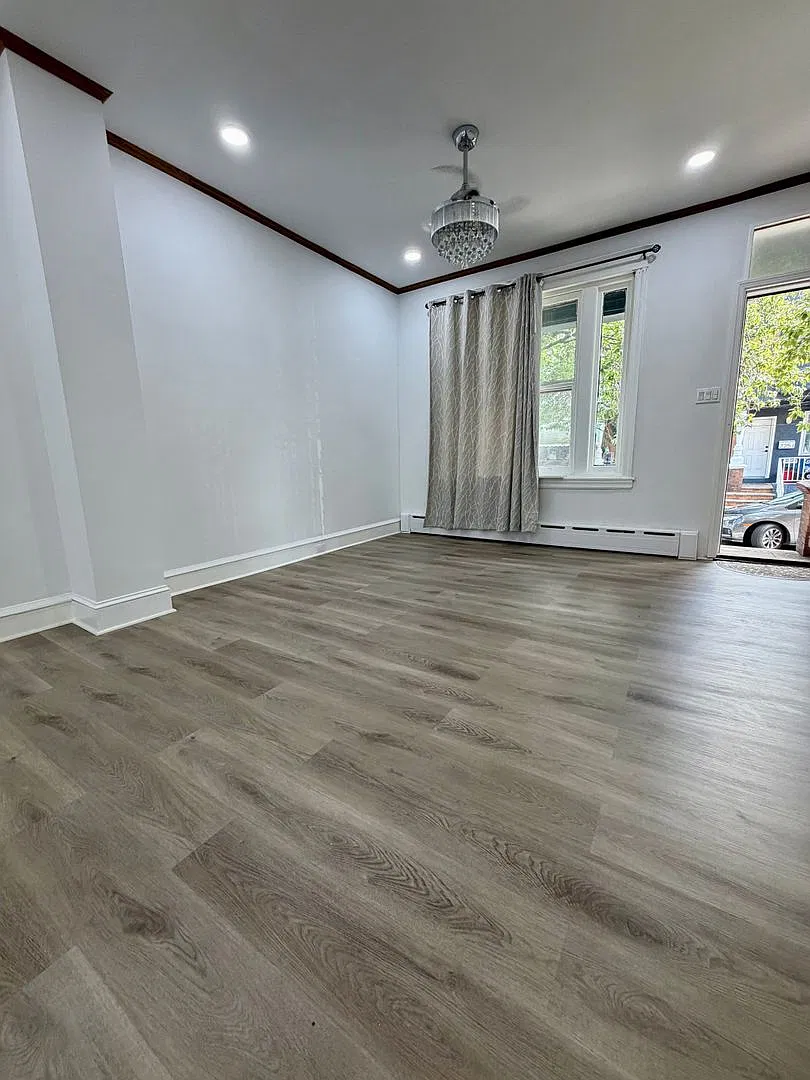 Charming 3-Bedroom Home in West Passyunk! Available NOW! — Photo 3