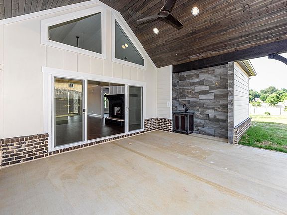 4th image of 503 Grassland Dr
