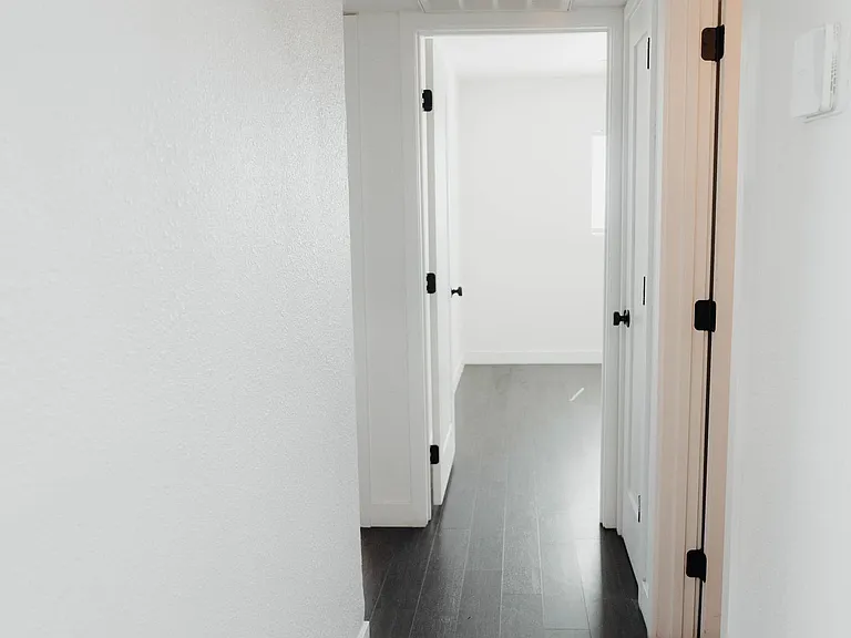 3808 E Polk St — Photo 11
