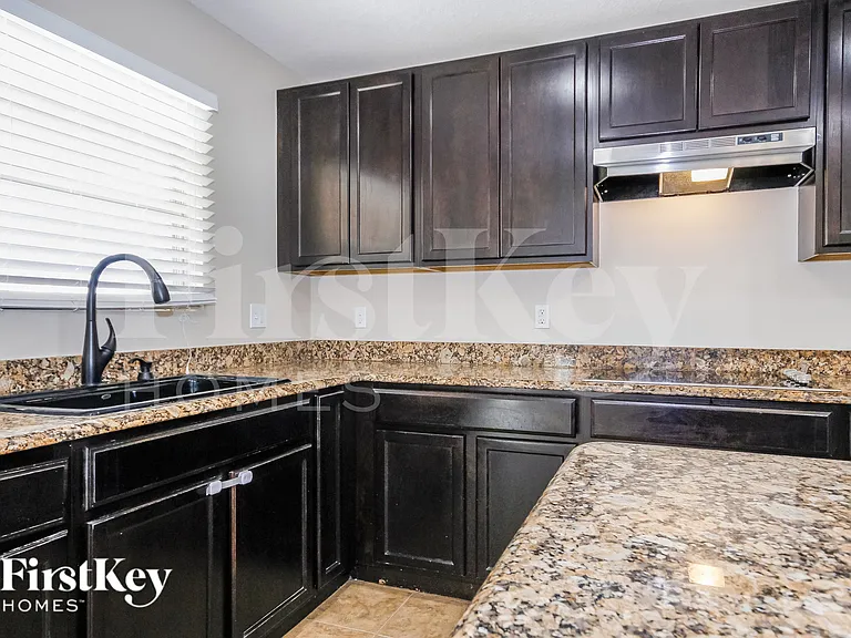 4184 Festival Pointe Blvd — Photo 9
