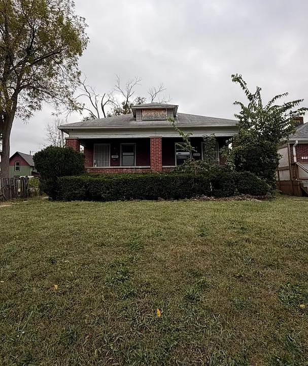 235 N Oakland Ave
