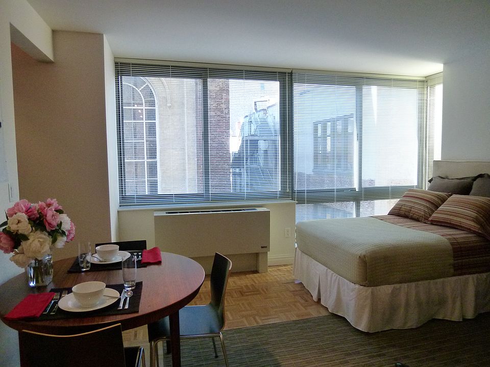 1st image of 1500 Lexington Ave APT 8Q