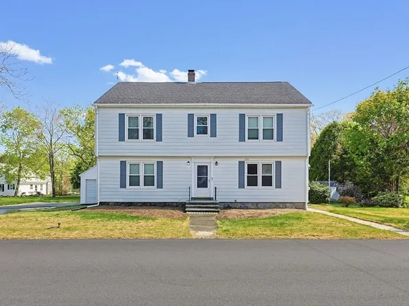 30 Linwood St, Webster, MA 01570