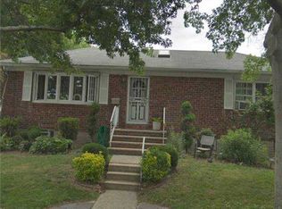 14905 124th St, South Ozone Park, NY 11420