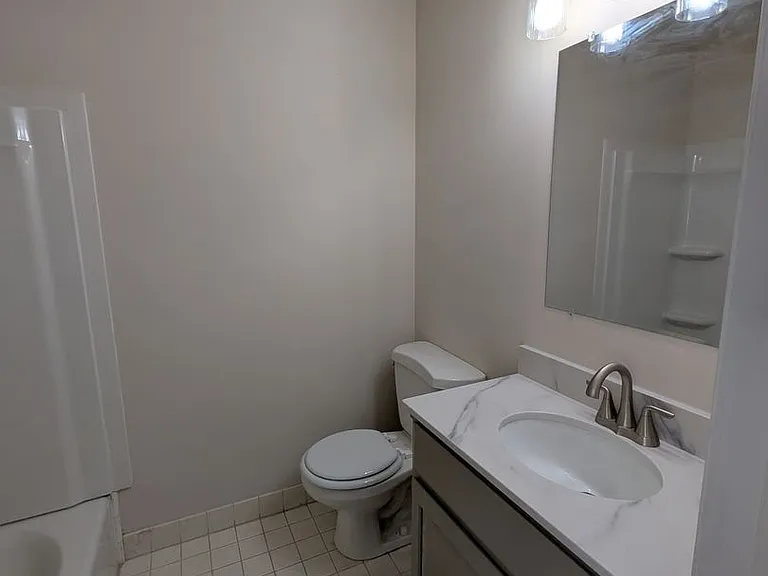 416 Main St #I — Photo 14