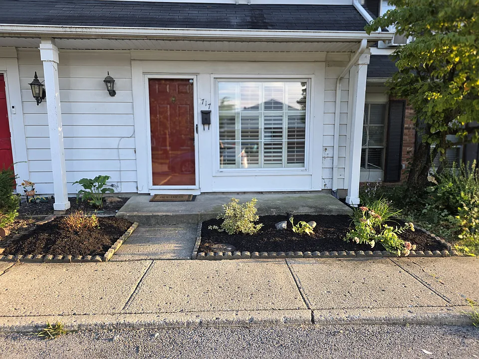 717 Southfield Ct