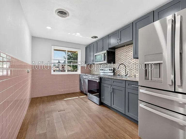 2050 Goodale Ave — Photo 8