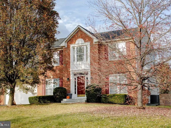 16 Welsh Ct, Charles Town, WV 25414