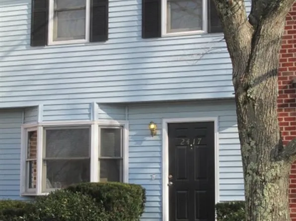 2417 Ridge Rd, Blacksburg, VA 24060