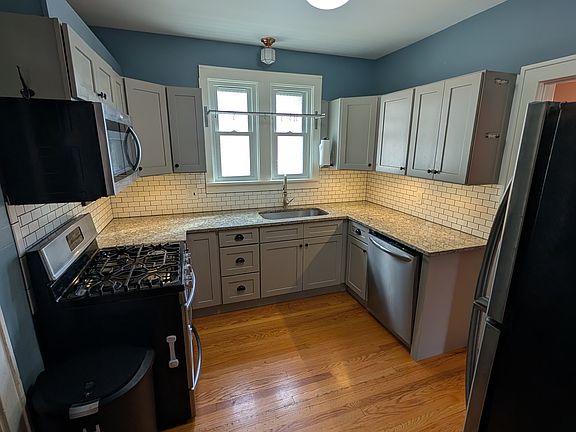 4th image of 125 S Main Ave #2