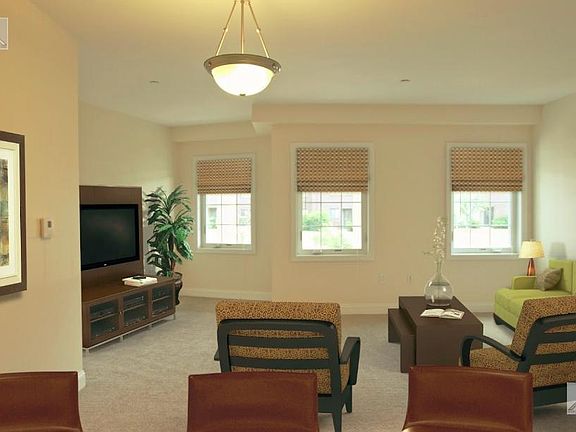 2nd image of 68 Plymouth Dr APT 1B