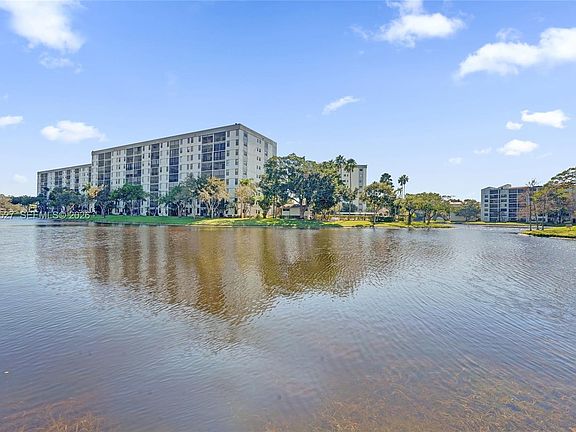 2nd image of 2228 N Cypress Bend Dr APT 103