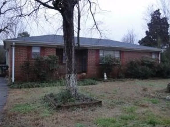 7724 Michael Cir, Leeds, AL 35094