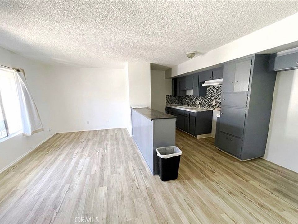 1st image of 4240 S Figueroa St